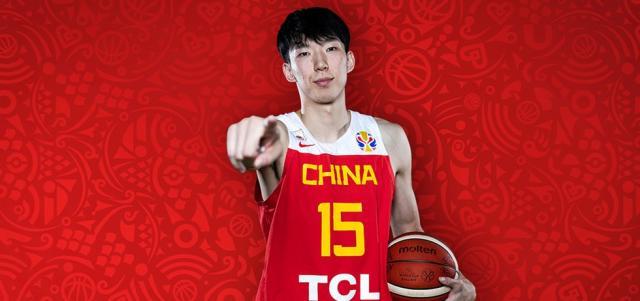 开云体育APP下载-狂砍双20的周琦！三年前的罪人 如今的男篮支柱