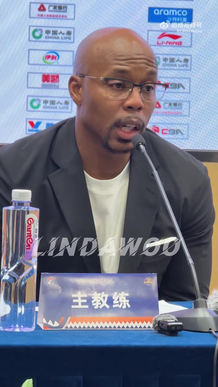 广州主帅米切尔：徐昕/艾伦/威金顿等人出现伤病 潜力赛人都不够